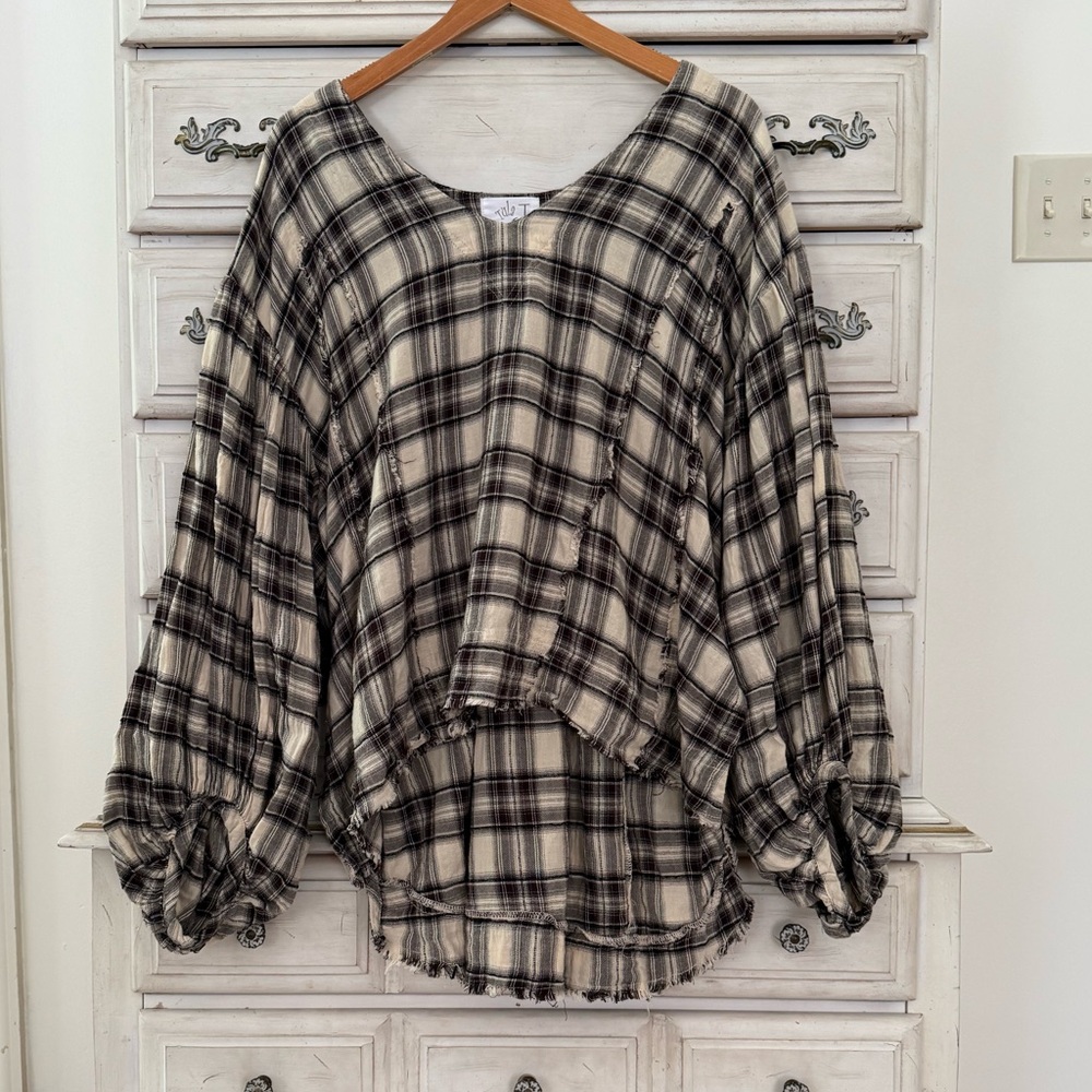 Vici Black and Cream Plaid Top